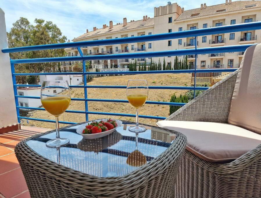 Acogedor Piso Con Terraza Y Parking! Apartment Benalmadena Exterior photo