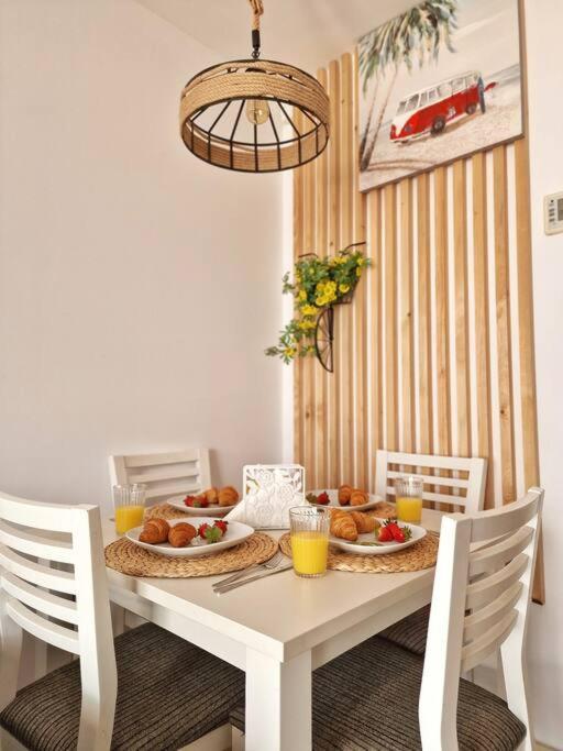 Acogedor Piso Con Terraza Y Parking! Apartment Benalmadena Exterior photo