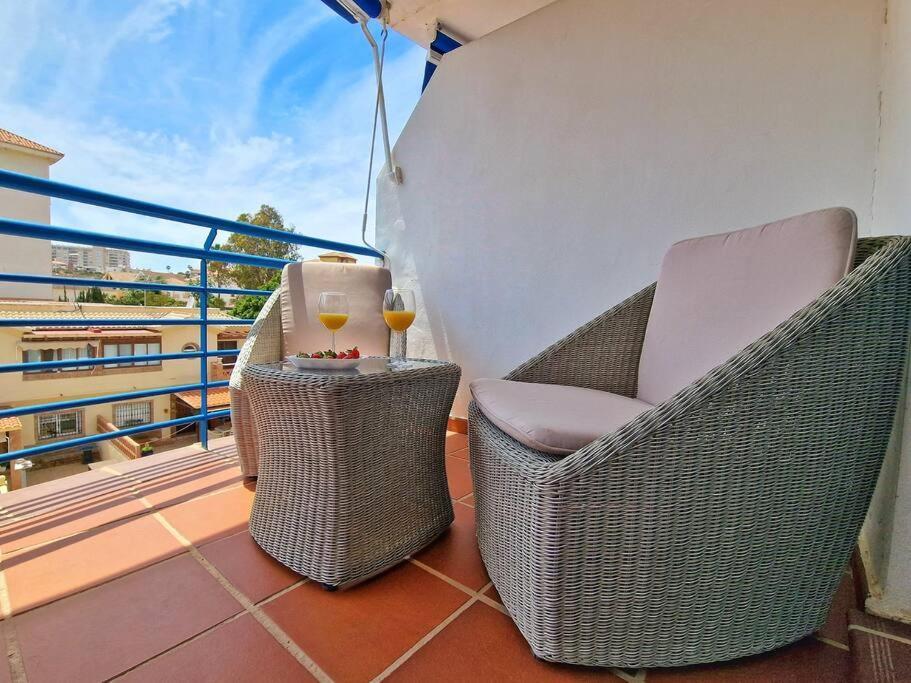 Acogedor Piso Con Terraza Y Parking! Apartment Benalmadena Exterior photo