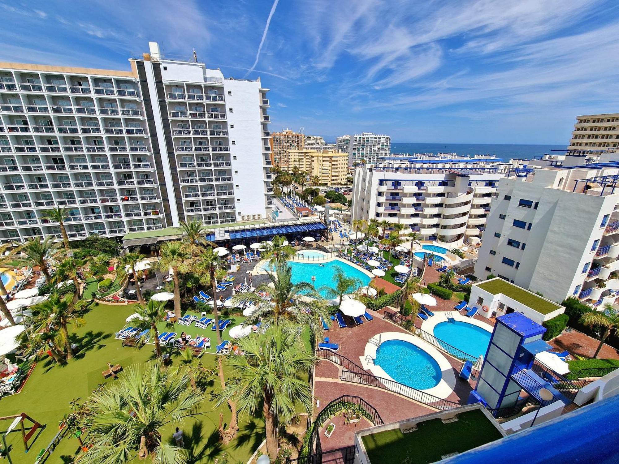 Acogedor Piso Con Terraza Y Parking! Apartment Benalmadena Exterior photo